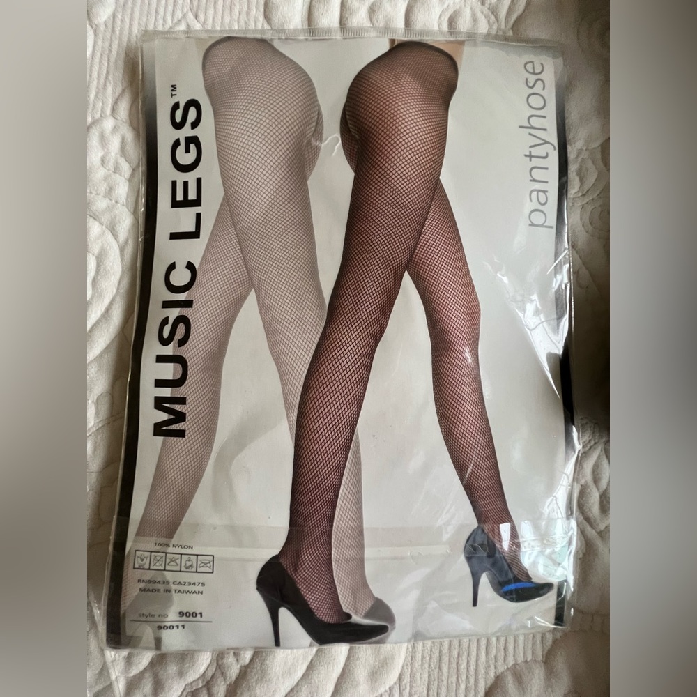 Music Legs fishnet stockings